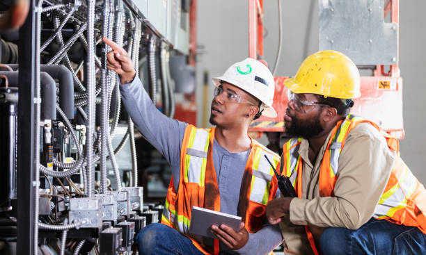 Best Commercial Electrician Services  in Locust Valley, NY